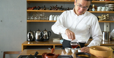 発酵美食／後発酵茶研究。世界的にも珍しい乳酸菌醗酵茶『表参道 茶茶の間』