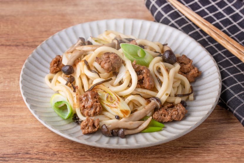 大豆のお肉の和風焼きうどん