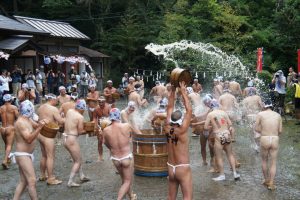 猪鼻熊野神社 甘酒まつり