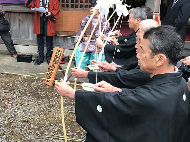 下老袋氷川神社の弓取式
