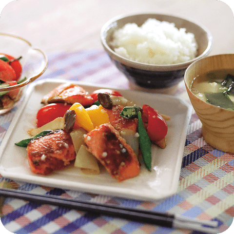 生塩糀×鮭と野菜のバター炒め