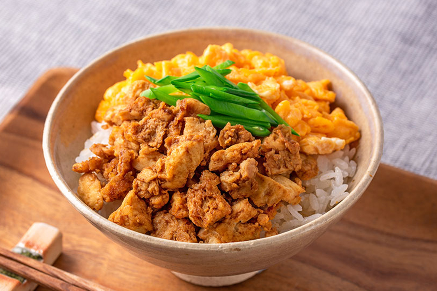 冷凍豆腐のそぼろ丼