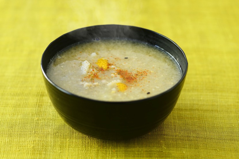 すりおろしれんこんと鶏肉の減塩味噌汁