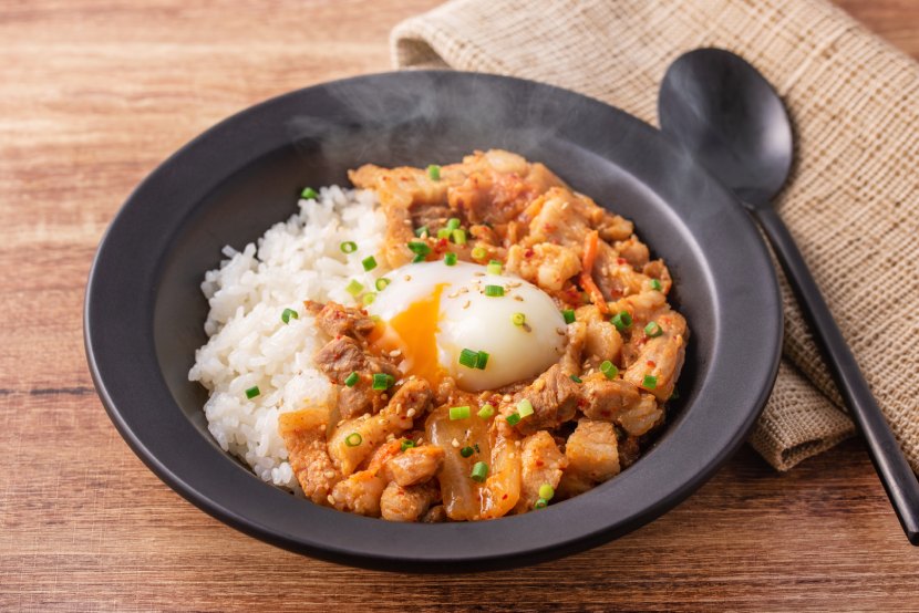 【下味冷凍】豚バラ肉のみそキムチ 豚玉みそキムチ丼