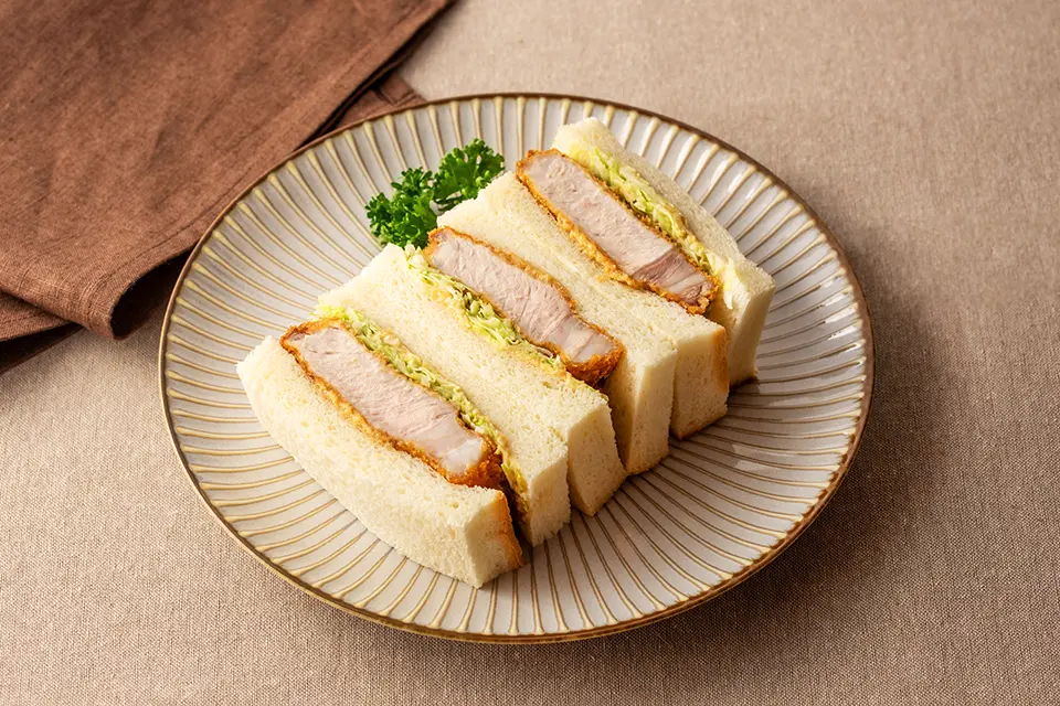 わさび香る白いみそダレのカツサンド