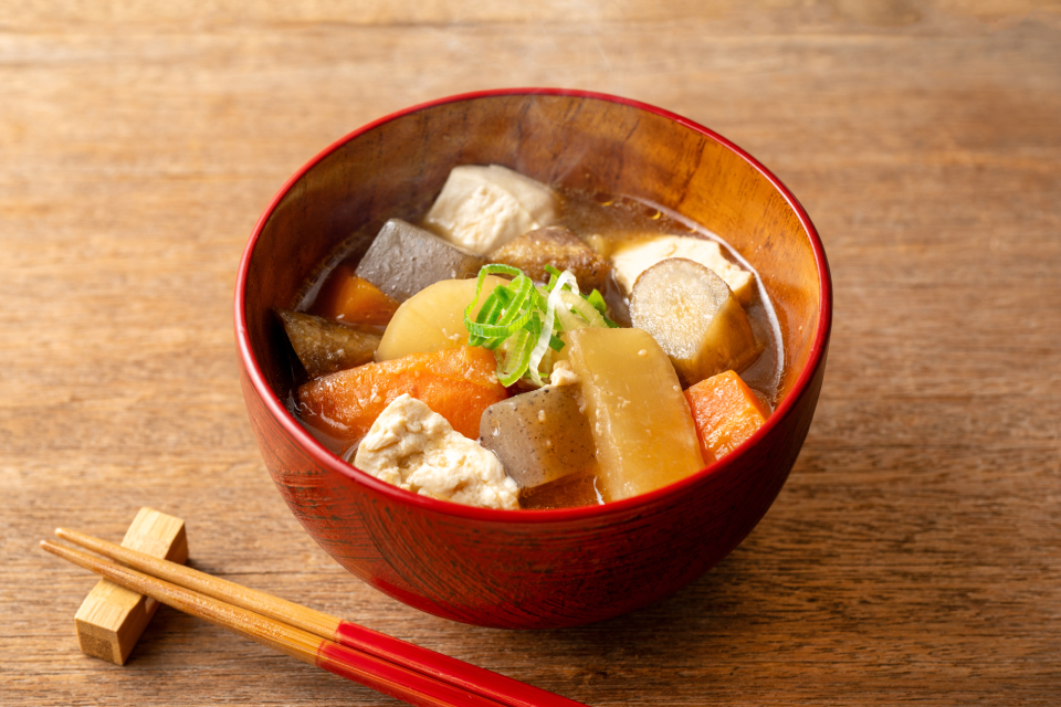 野菜を食べるしょうゆ糀けんちん汁