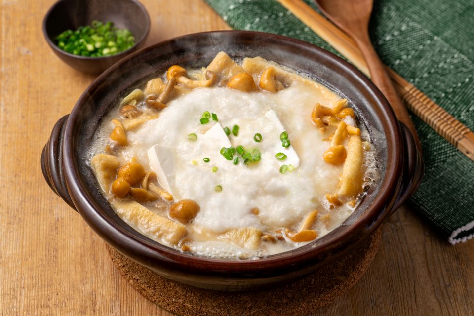 とろろとなめこの発酵美人豆腐鍋