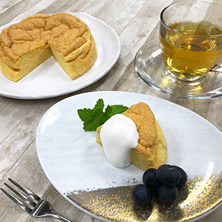 ティータイムにぴったり！「大豆粉と卵だけの低糖質ケーキ」を作ってみました！