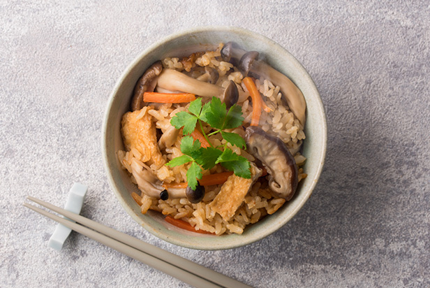 Takikomi Gohan (Seasoned Rice with Mushrooms)