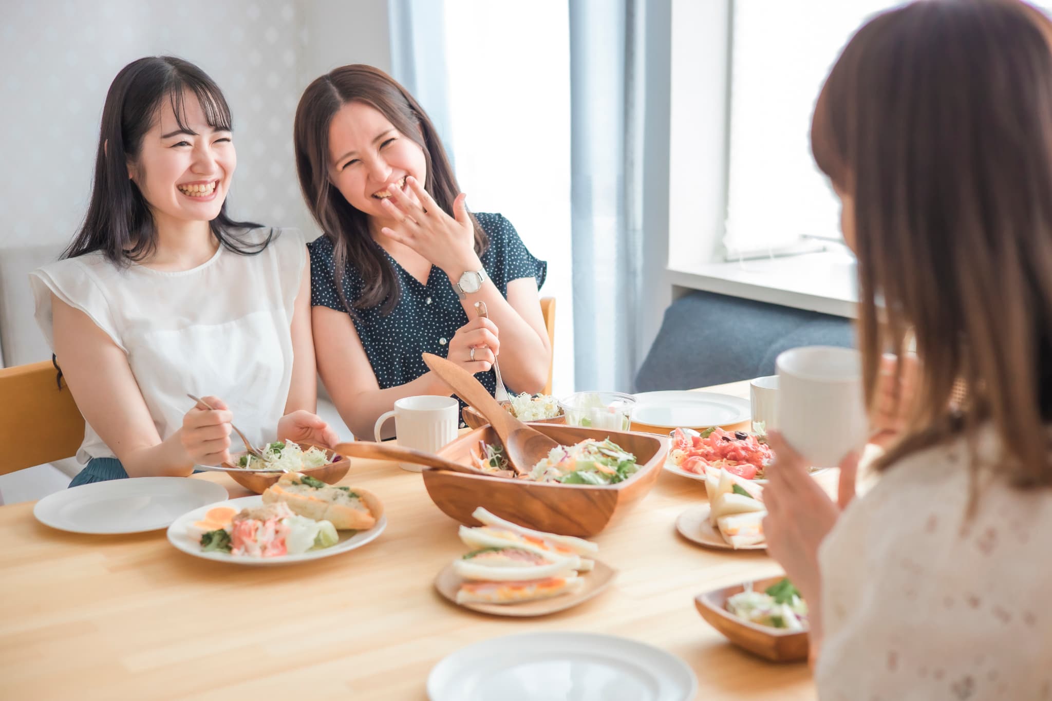 ポジティブな話をして食事を楽しい時間に