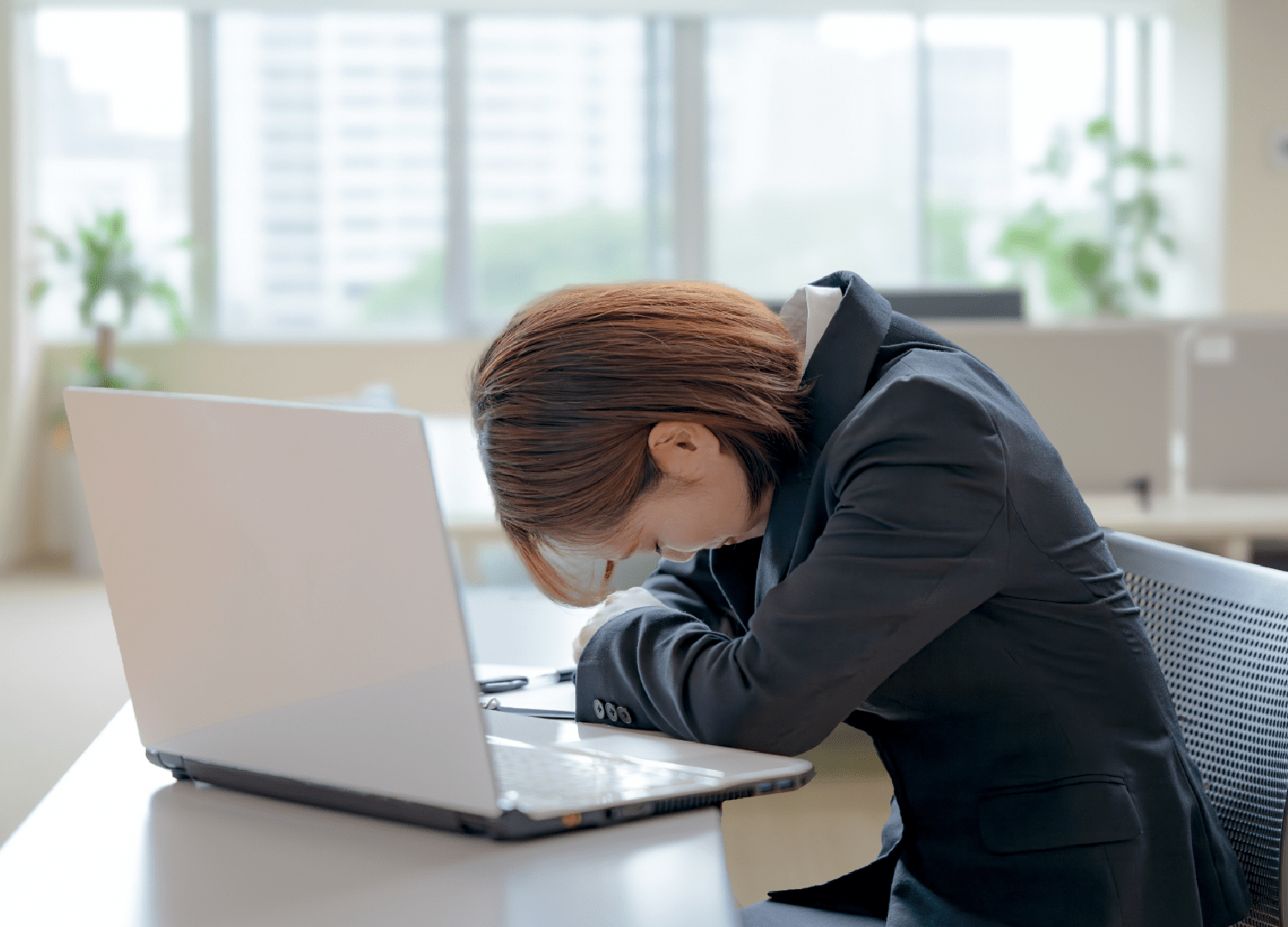 血糖値の急激な変動が眠気や病気の原因に