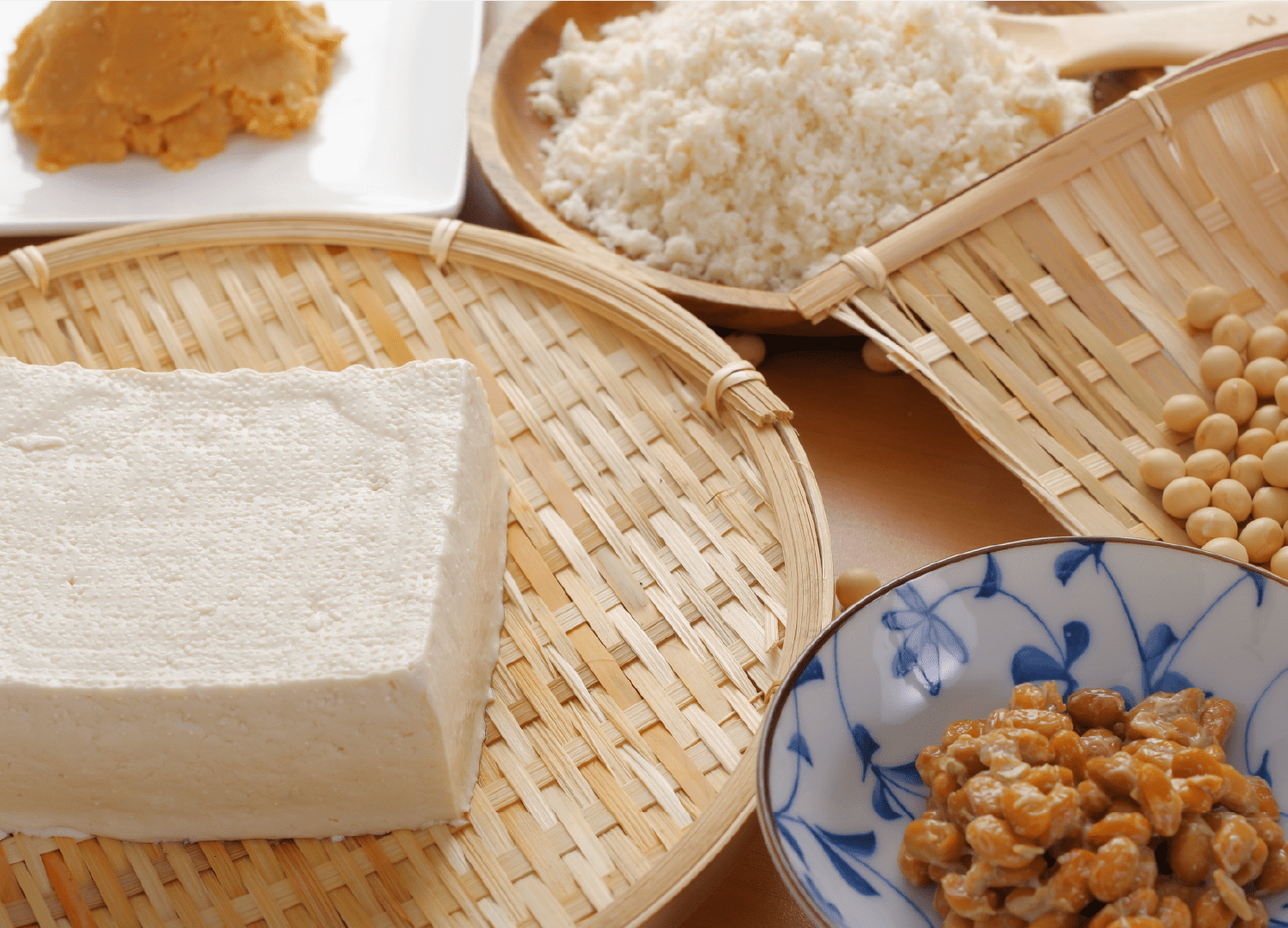 セロトニンを作る栄養素