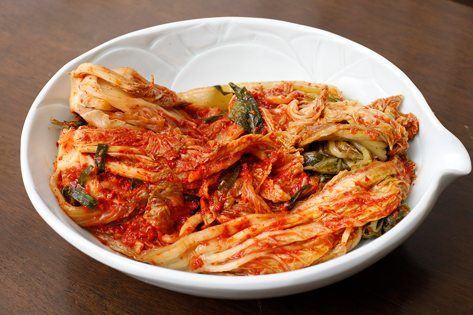 韓国料理の味を支える、伝統発酵調味料と塩の関係とは？｜Webマガジン「発酵美食」｜マルコメ