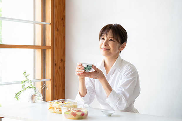 Vol.3 冷蔵庫にいつでも食べられるサラダがあるって心強い！料理家・井澤由美子さんの発酵サラダと発酵フルーツ