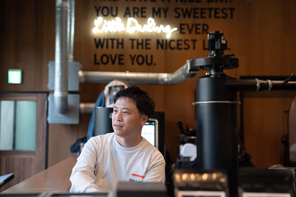 東京の真ん中に“風が通り抜ける”コーヒーロースターカフェ <Little Darling Coffee Roasters>