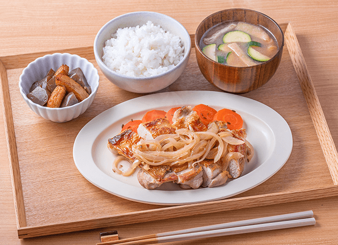 鶏もも肉のソテー玉ねぎみそソースの献立