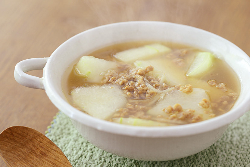 冬瓜と大豆のお肉のとろとろ生姜スープ