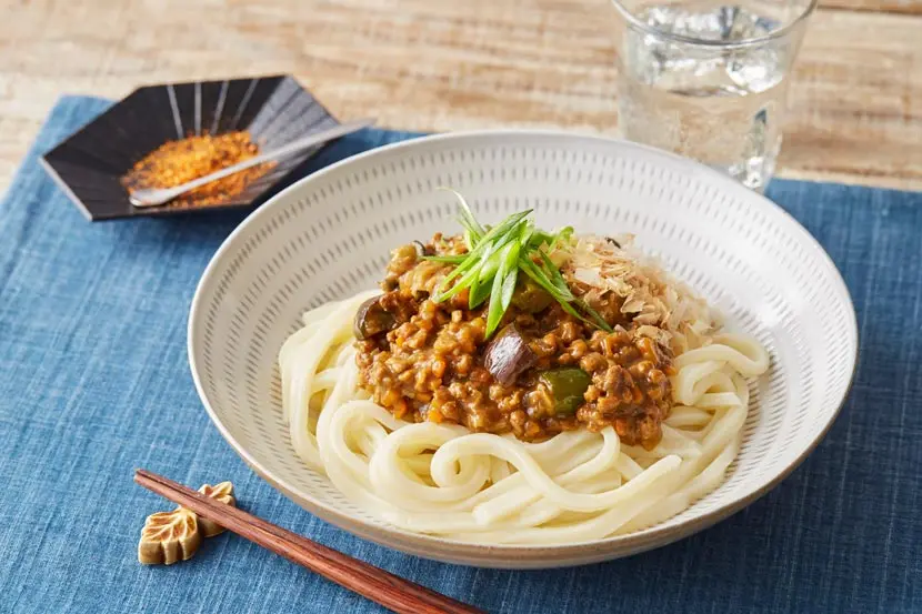 かけるだけ!キーマカレーまぜうどん