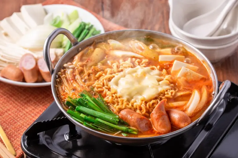 プデチゲラーメン鍋