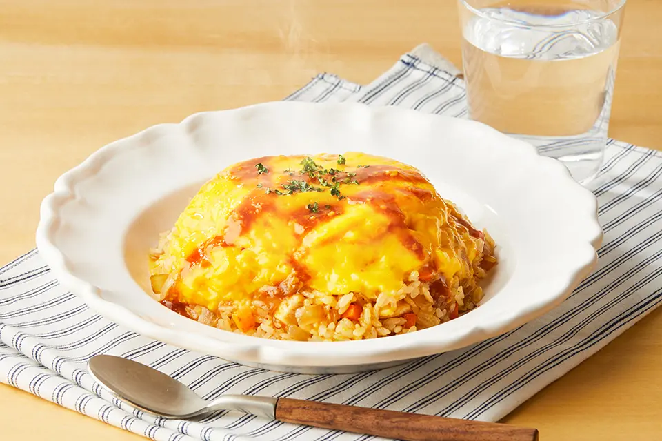 万能味ソースでレンチンふわとろオムライス