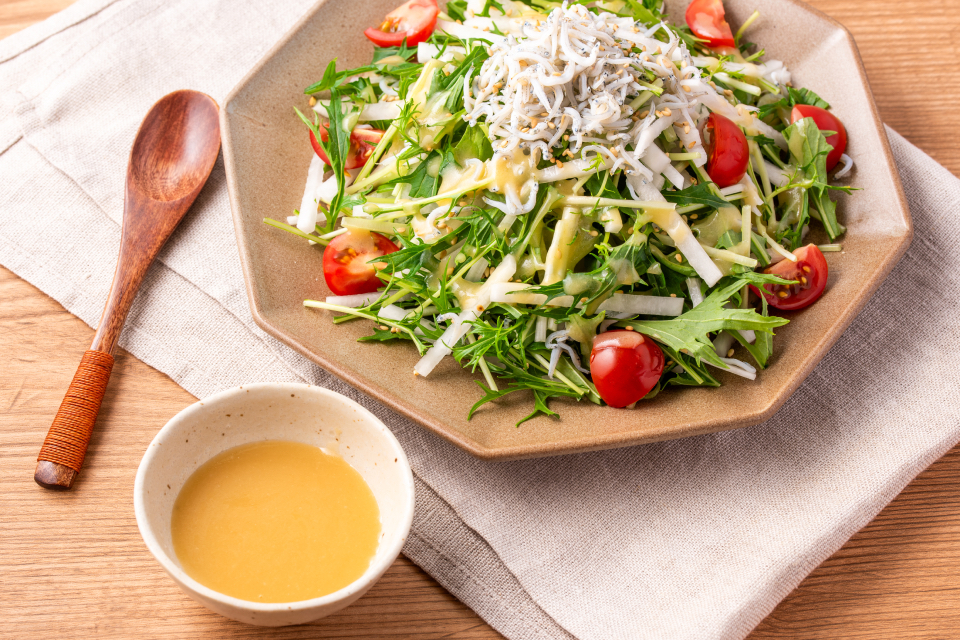 ゆずみそドレッシングのハリハリサラダ