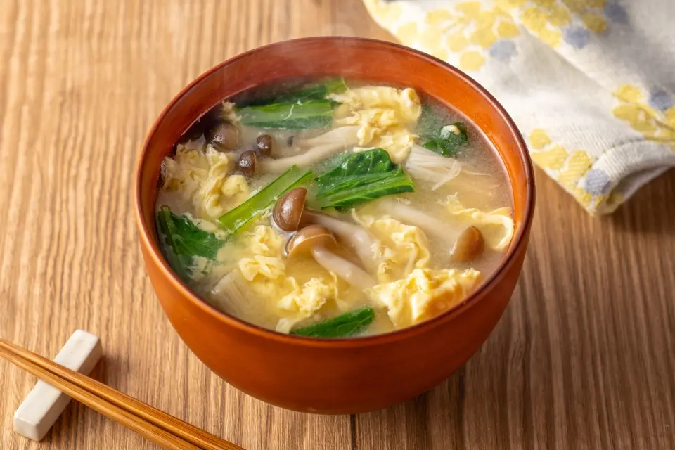 小松菜ときのこのかきたまみそ汁